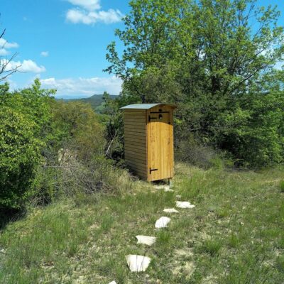 toilettes sèches - One's trip structures mobiles en bois